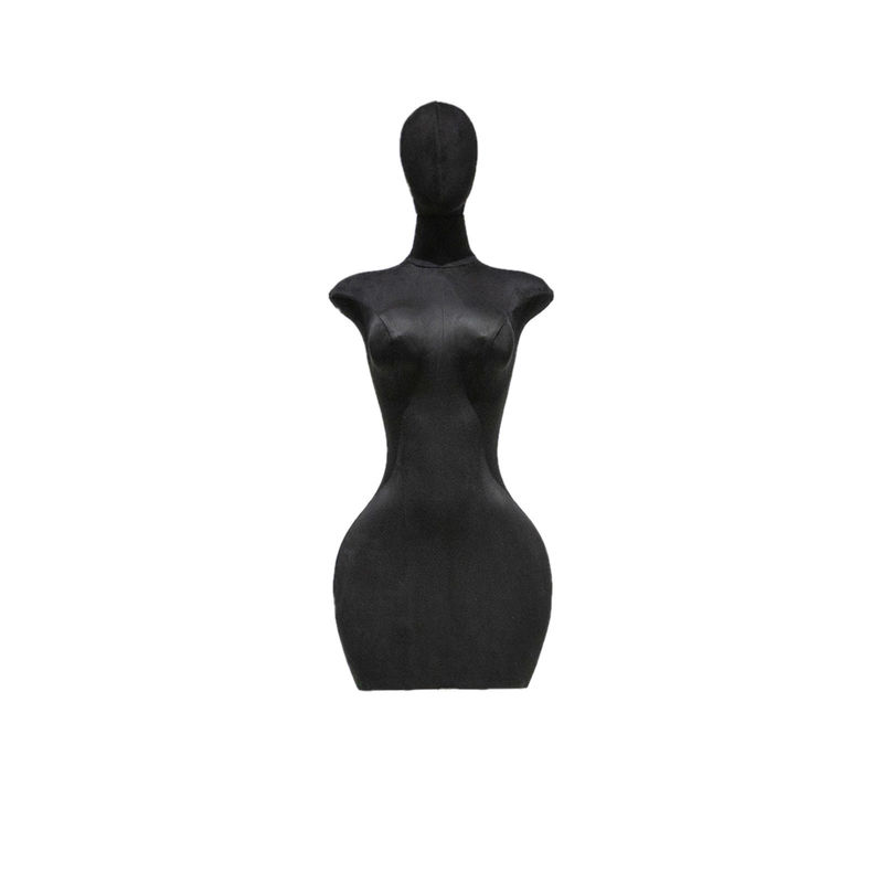 نموذج نصف جسم أنثوي ممتلئ الجسم يستخدم لعرض جسم الملابس مع منحنى الجسم الطبيعي لعرض المتجر